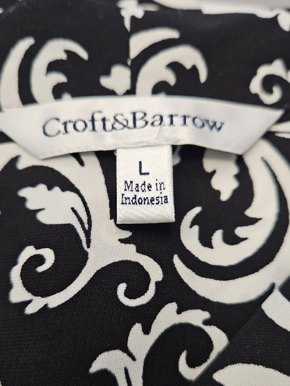 croft & barrow Black and White Scroll-Print Short Sleeve Blouse Size Large - Picture 3 of 4